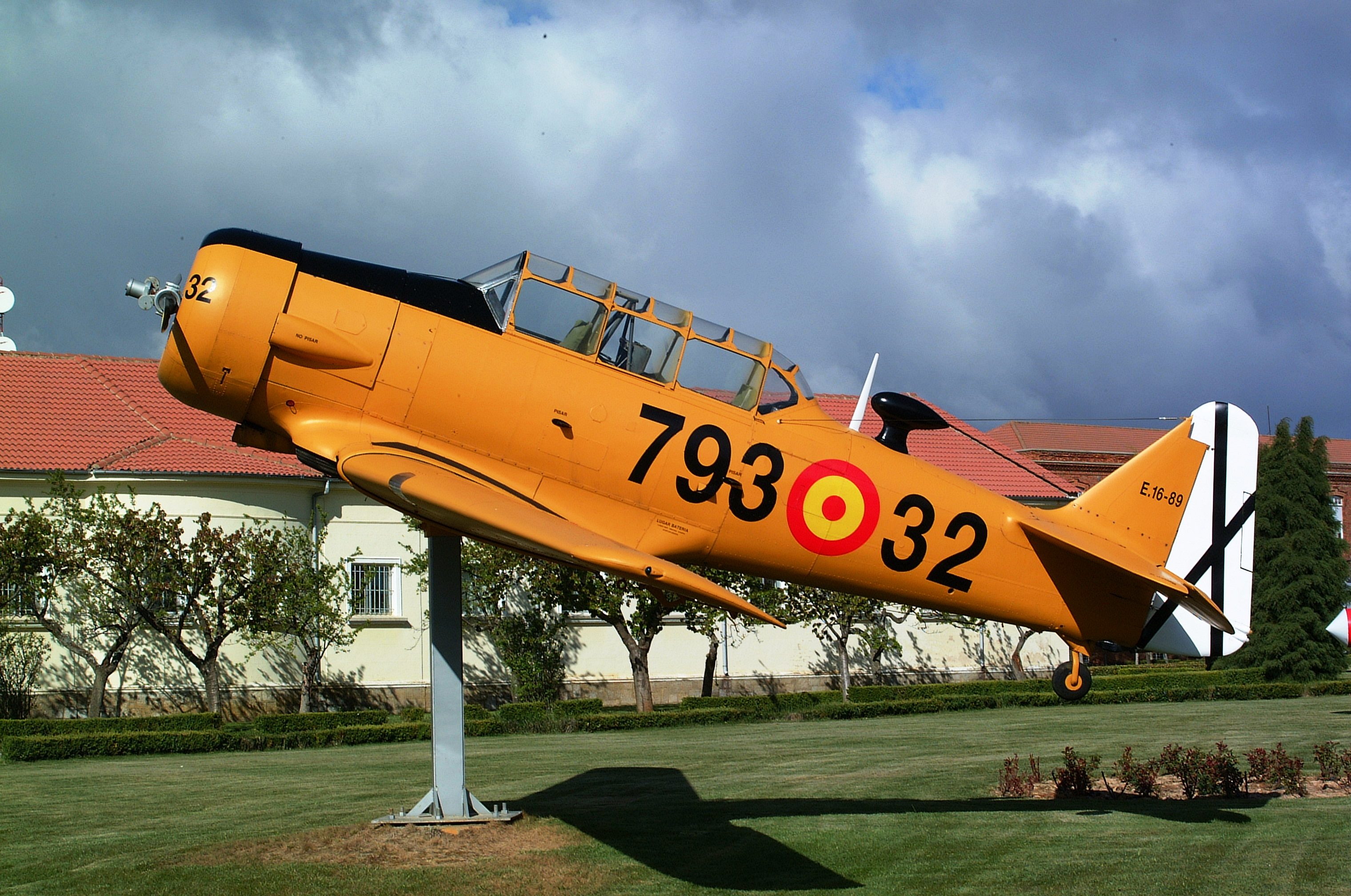 Spanish_Air_Force_Le%C3%B3n_NCOs_academy