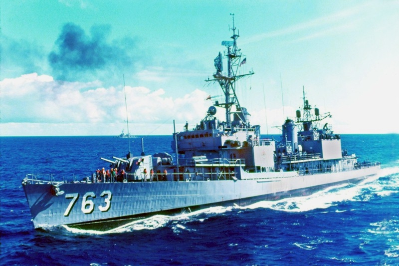 USS_William_C_Lawe_%28DD-763%29_in_the_A